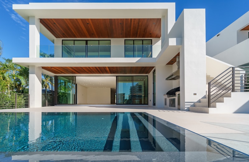 Luxury listing exterior